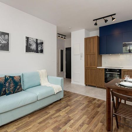 Stacja Wola Apartments With Parking By Noclegi Renters Warszawa Eksteriør billede