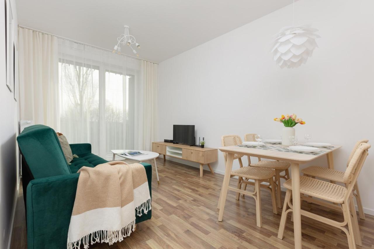 Stacja Wola Apartments With Parking By Noclegi Renters Warszawa Eksteriør billede