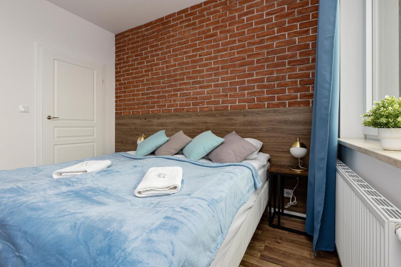 Stacja Wola Apartments With Parking By Noclegi Renters Warszawa Eksteriør billede