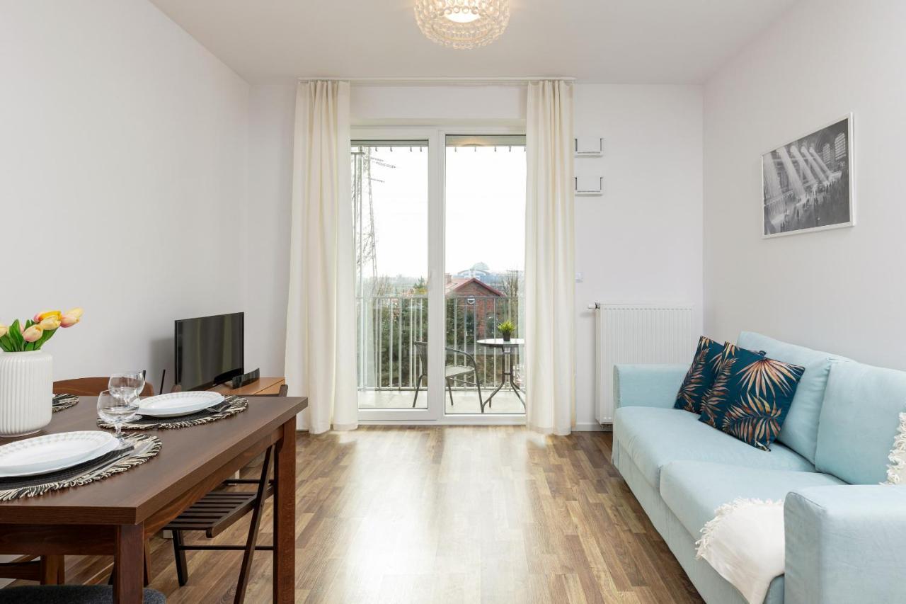 Stacja Wola Apartments With Parking By Noclegi Renters Warszawa Eksteriør billede