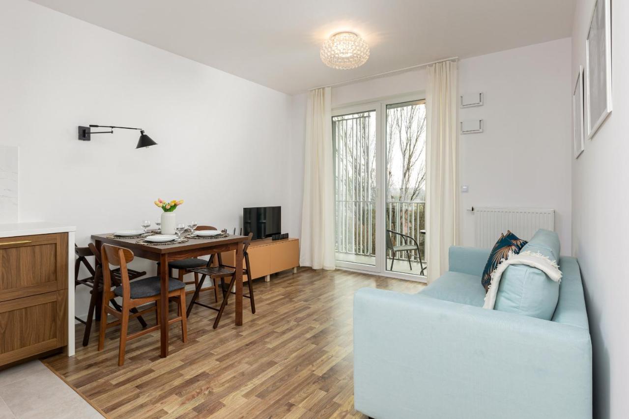 Stacja Wola Apartments With Parking By Noclegi Renters Warszawa Eksteriør billede