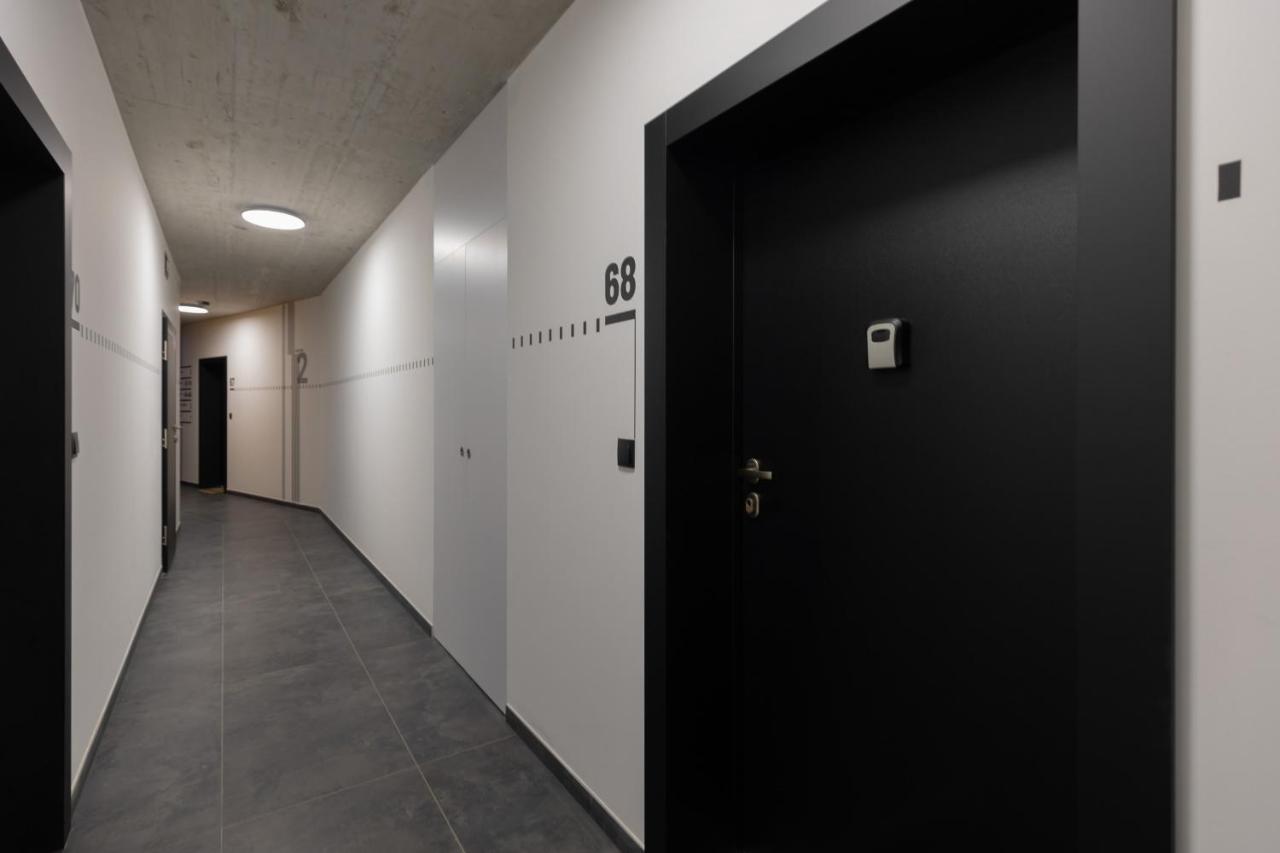 Stacja Wola Apartments With Parking By Noclegi Renters Warszawa Eksteriør billede